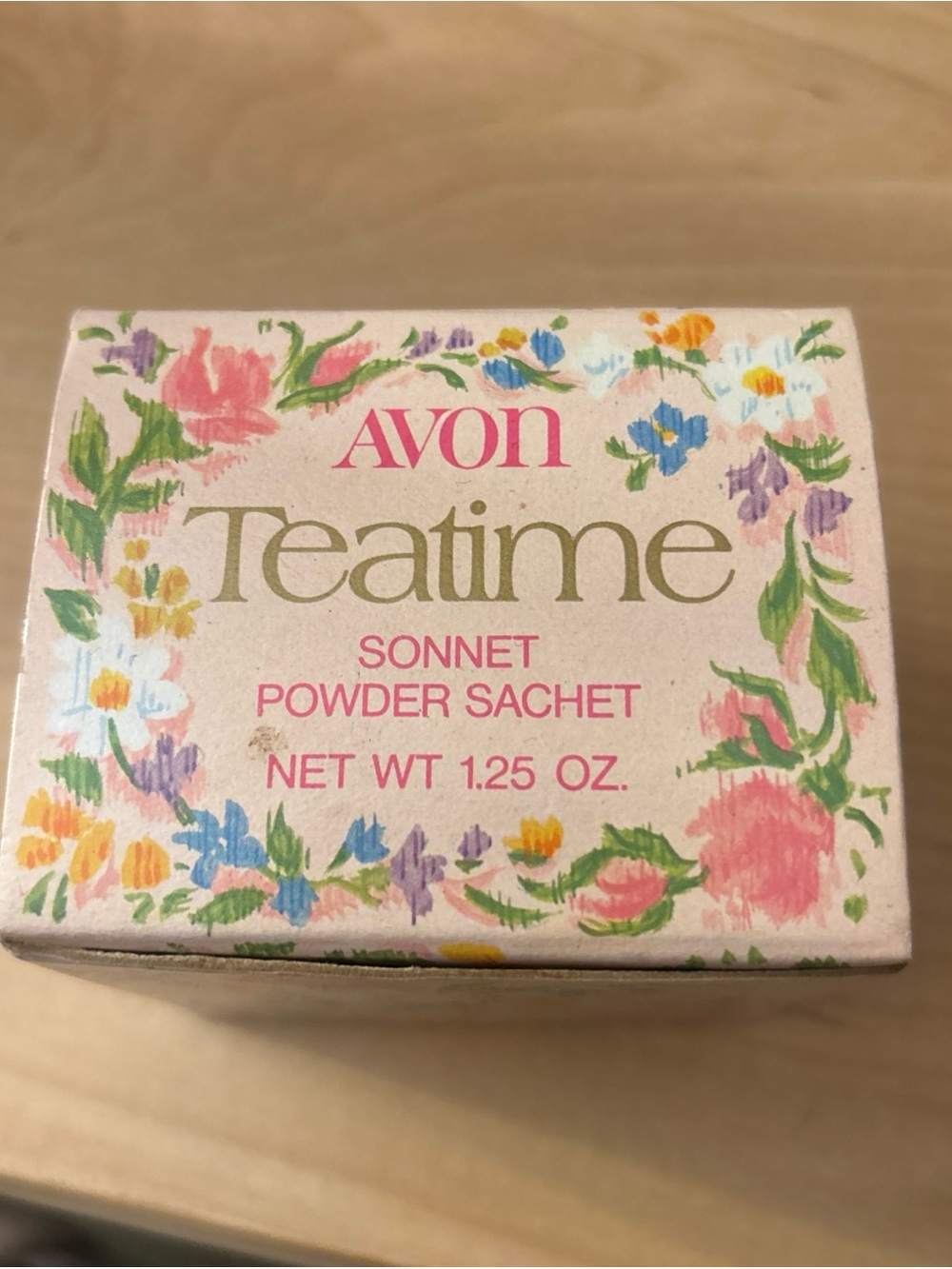 Avon Teatime Sonnet Powder Sachet - vintage collectible bottle